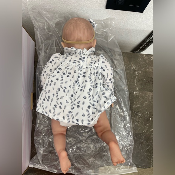 New! Unused!  18” Realistic Newborn Lifelike Reborn Baby Doll, Sleeping Baby wit - Picture 11 of 12